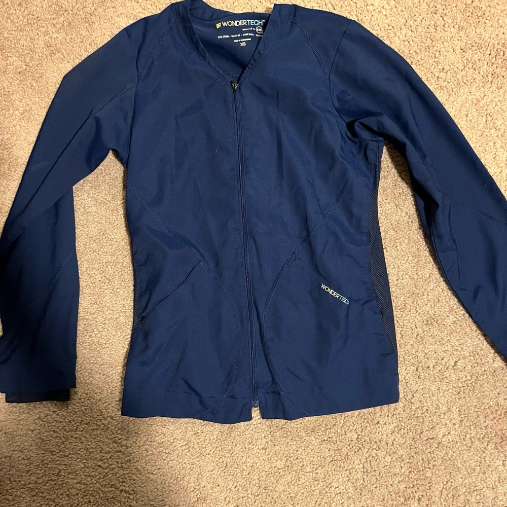 Wink scrub jacket